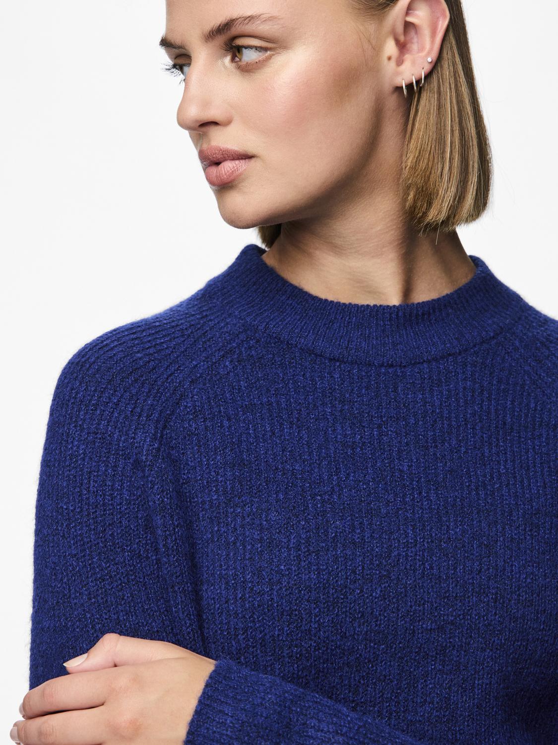 model_shot-detail